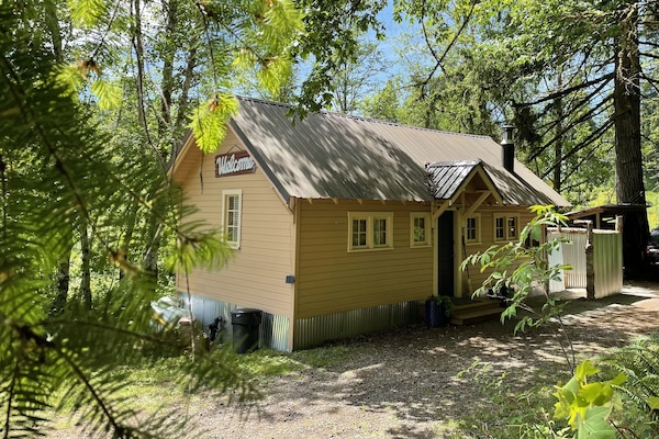 The Lineman's Studio