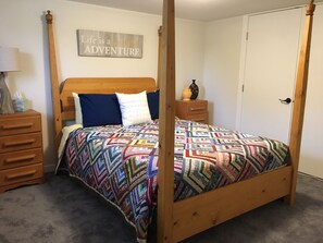 1 chambre, fer et planche à repasser, Wi-Fi gratuit, draps fournis