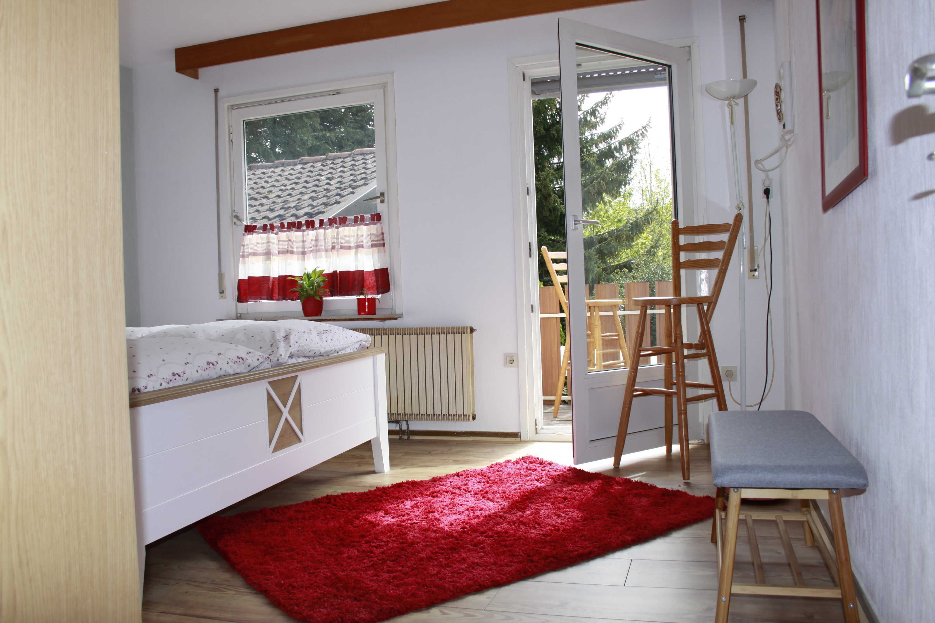 2 bedrooms, bed sheets