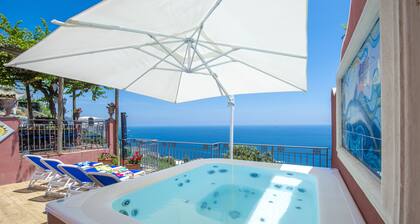 Palazzo Rocco - Villa Sunshining NEW - 4 rooms/4 bath -10 Pax - Heated Jacuzzi
