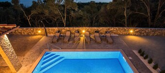Beautiful villa LAURA with private pool