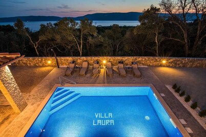 Beautiful villa LAURA with private pool