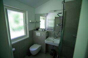 Unclassified image, 4 of 26, button