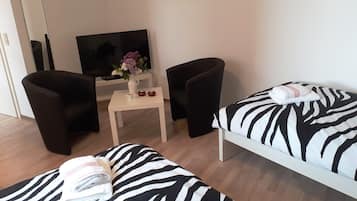 1 bedroom, WiFi, bed sheets