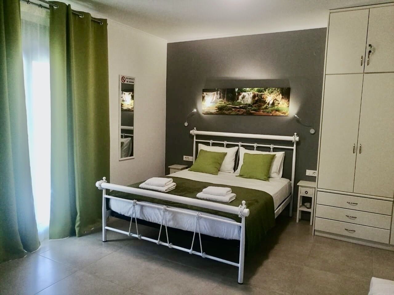 Superior studio, niet-roken, uitzicht op tuin | Hypoallergeen beddengoed, individueel gedecoreerd