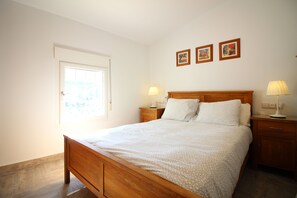 2 間睡房、熨斗/熨衫板、可攜式嬰兒床、免費 Wi-Fi