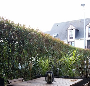 Buiten dineren