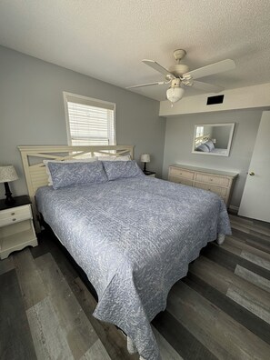 4 bedrooms, WiFi, bed sheets