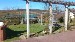 Outdoor dining - Villa Bellevue in Frau-Holle-Land (Waldkappel)