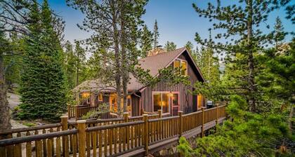 True Secluded Cabin In The Woods. Creek & Wildlife