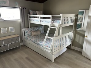 4 chambres, bureau, fer et planche à repasser, Wi-Fi gratuit