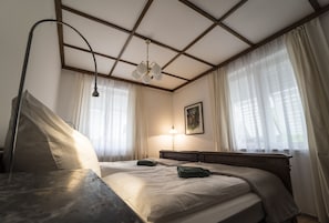 4 Schlafzimmer, Bügeleisen/Bügelbrett, WLAN, Bettwäsche