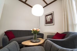 Fernseher, Kamin