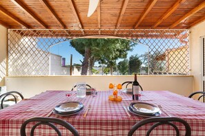 Outdoor dining - Appartamento Oltremare by BarbarHouse (Porto Cesareo)