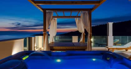 Seafront Villa Esquel - With heated pool