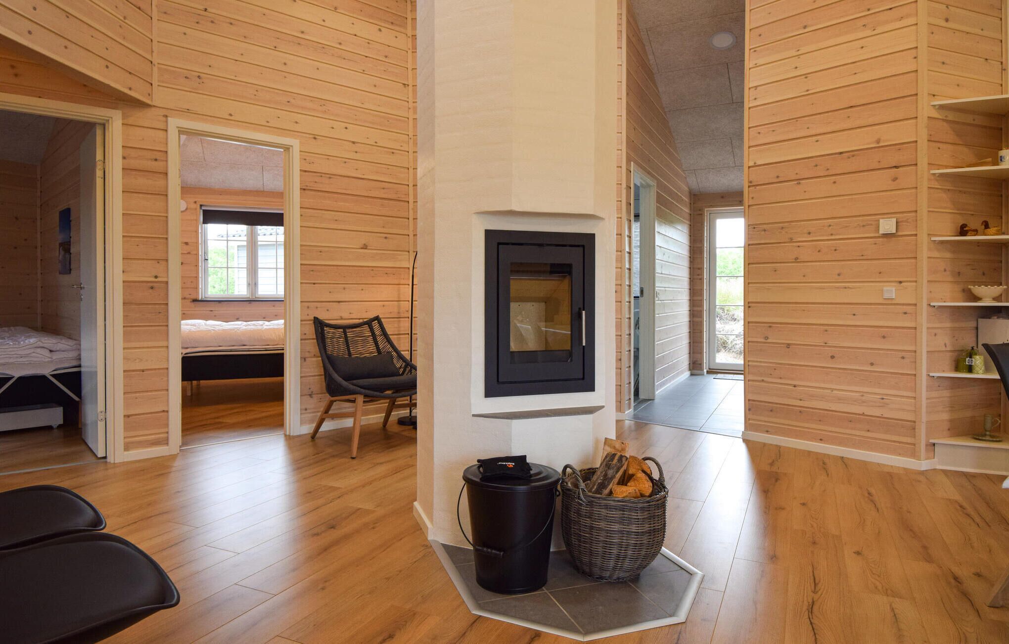 3 bedrooms, travel crib, free WiFi