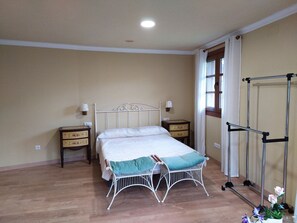 1 bedroom, iron/ironing board, free WiFi, bed sheets