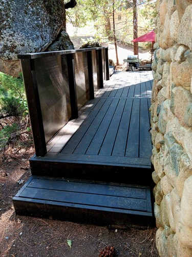 FALL SPECIAL Gorgeous Designer Cabin Inside Yosemite WITH LUXURIOUS Jacuzzi