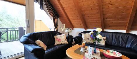 Smart-TV, Kamin, DVD-Player, Musikbibliothek