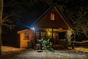 Exterior - Quaint rustic cabin, newly remodeled! (Clewiston)