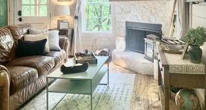 Rustic Modern Farmhouse Cabin