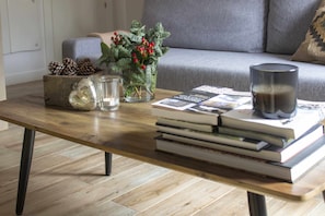 TV, books