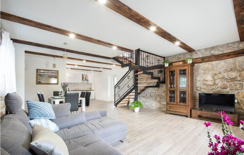 Nice home in Hrvace with private swimming pool, can be inside or outside