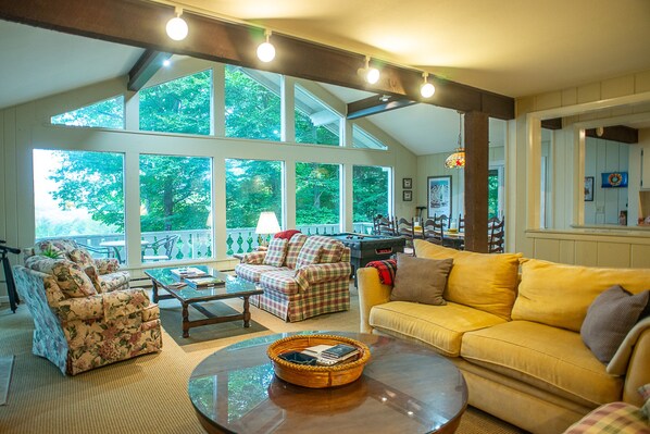 Smart TV, fireplace, printers