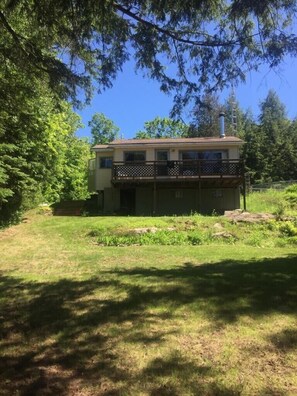 Exterior - Single Family Cottage Perfect for Families with Kids Charm and Sunset Included (McKellar)