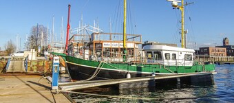 2 bedroom amazing ship in Wismar