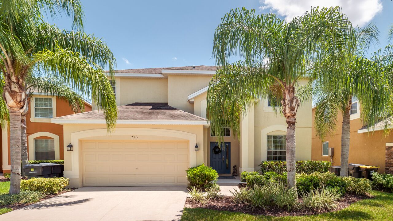 Newly Renovated Pool Home Overlooking Conservation! 🌿✨🏊‍♂️