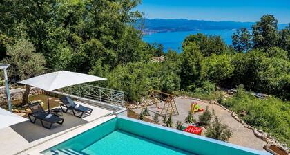 4 bedroom gorgeous home in Icici