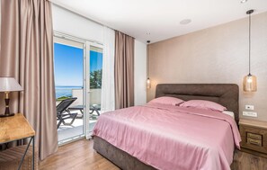 4 bedrooms, in-room safe, travel crib, free WiFi