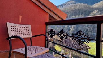 Apartment, Ensuite, Mountain View (4) | View from property