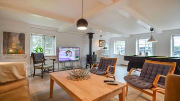 TV, fireplace, DVD player, foosball