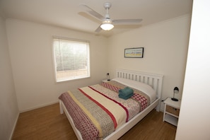 3 Schlafzimmer, Bügeleisen/Bügelbrett, Reisekinderbett, WLAN