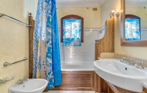Bathtub - Amazing apartment in Stintino (Stintino)