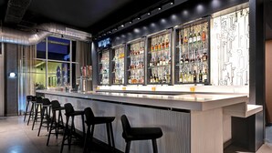 酒吧（店内）
