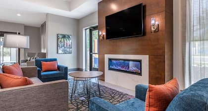 Comfort Suites Gainesville near University