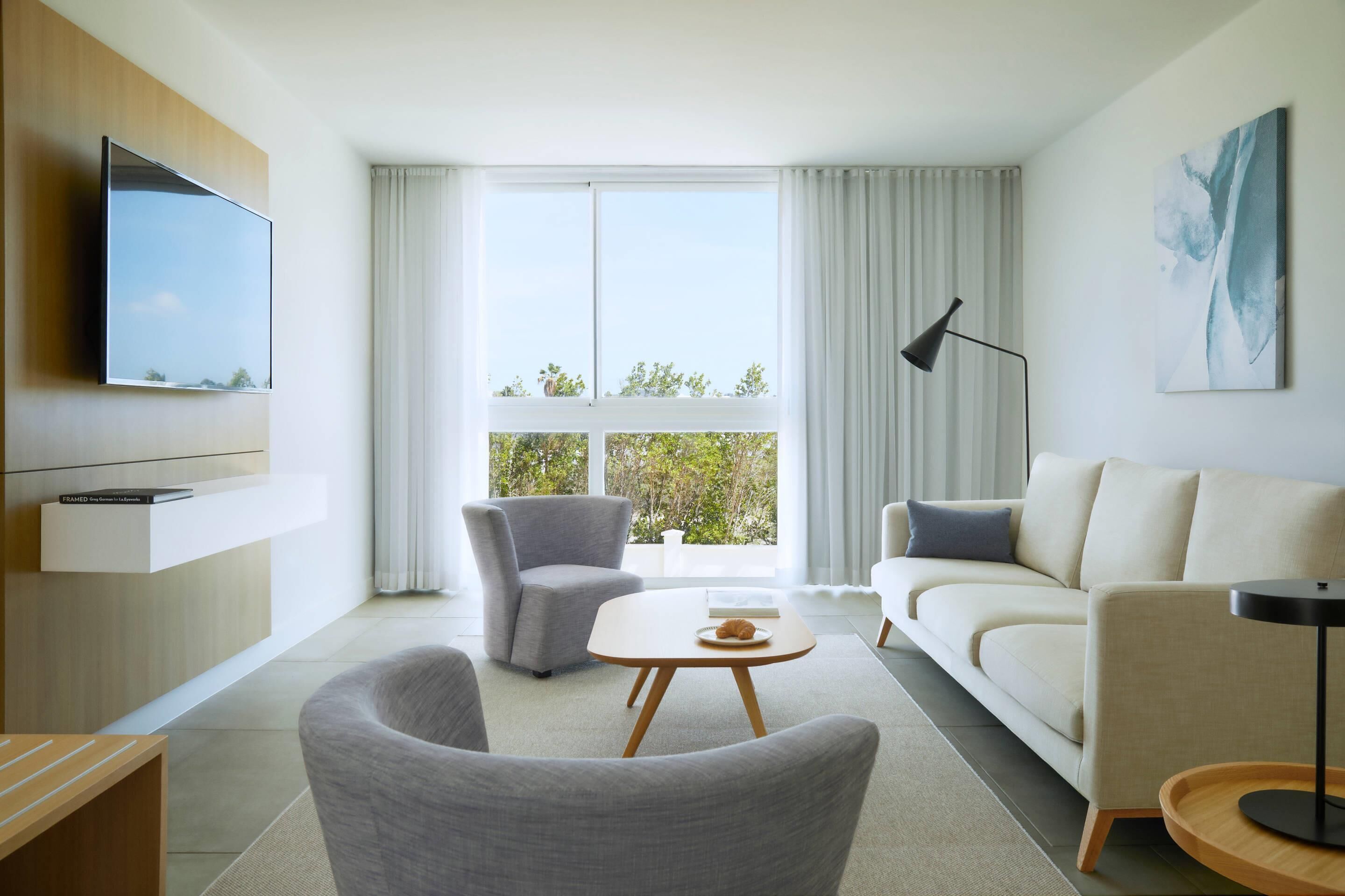 Suite, 1 Bedroom, Non Smoking, Limited View (King Bed) | Premium bedding, memory foam beds, in-room safe, iron/ironing board