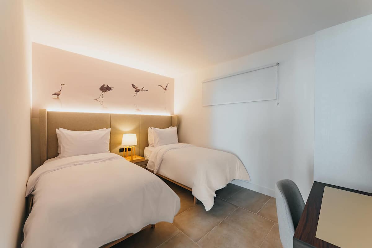 Suite, Nichtraucher, Meerblick (1 King Bed, 2 Single Beds)