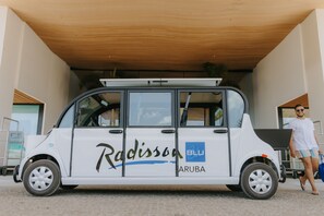 Beach nearby, white sand, free beach shuttle