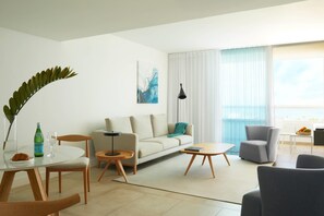 Suite, 1 King-Bett, Meerblick (King Bed) | Wohnbereich