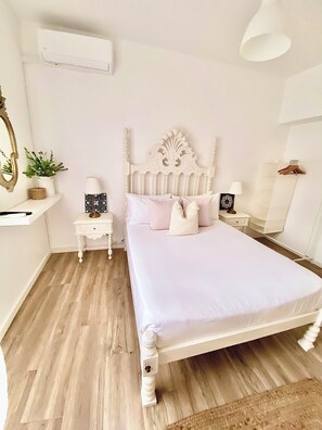 3 chambres, coffres-forts dans les chambres, bureau