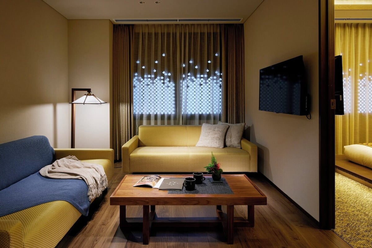 Individually decorated, blackout curtains, soundproofing, free WiFi