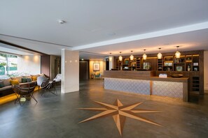 Lobby - Four Points By Sheraton Sesimbra (Sesimbra)
