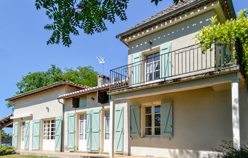 Beautiful home in Durfort Lacapelette