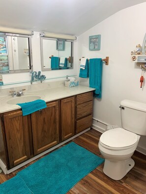 Shower, towels