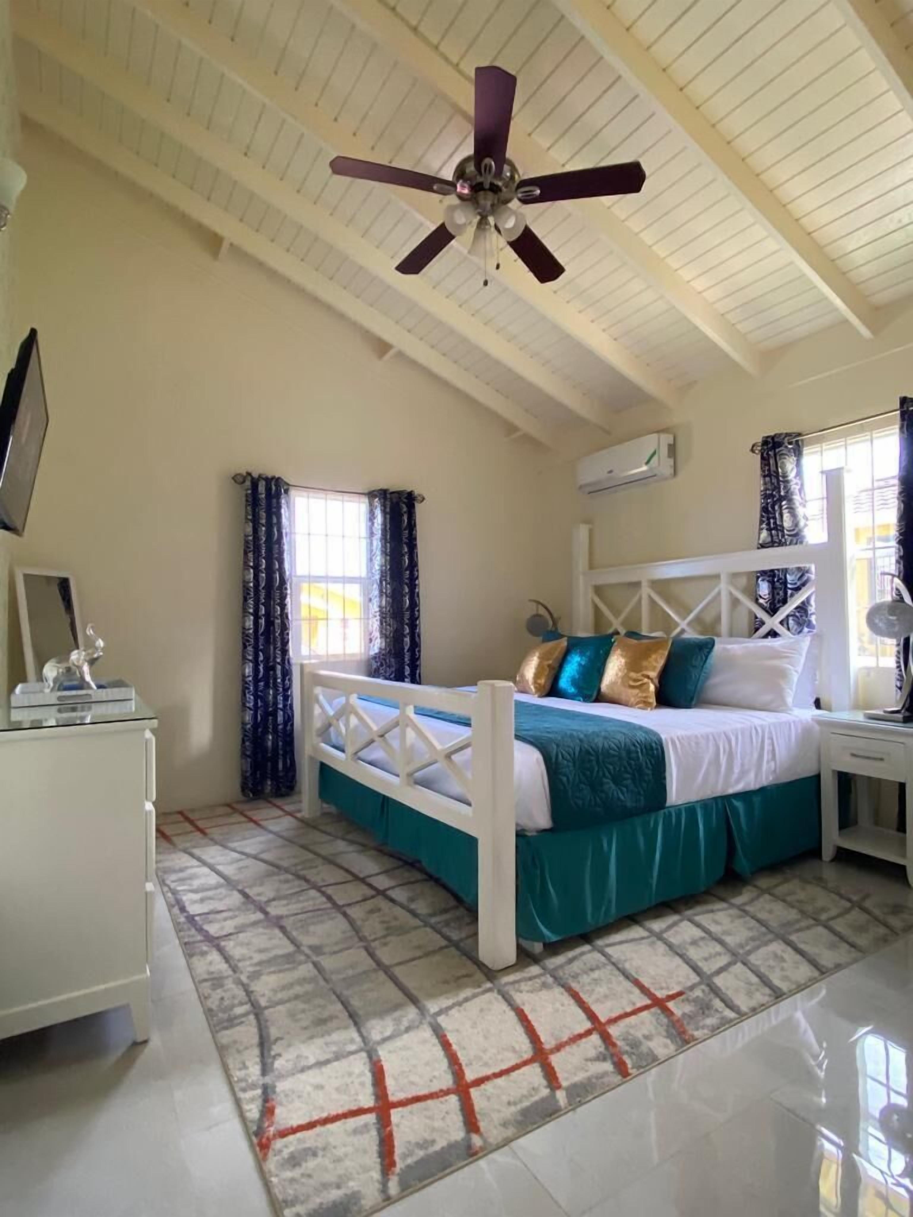 2 habitaciones, tabla de planchar con plancha y wifi gratis 