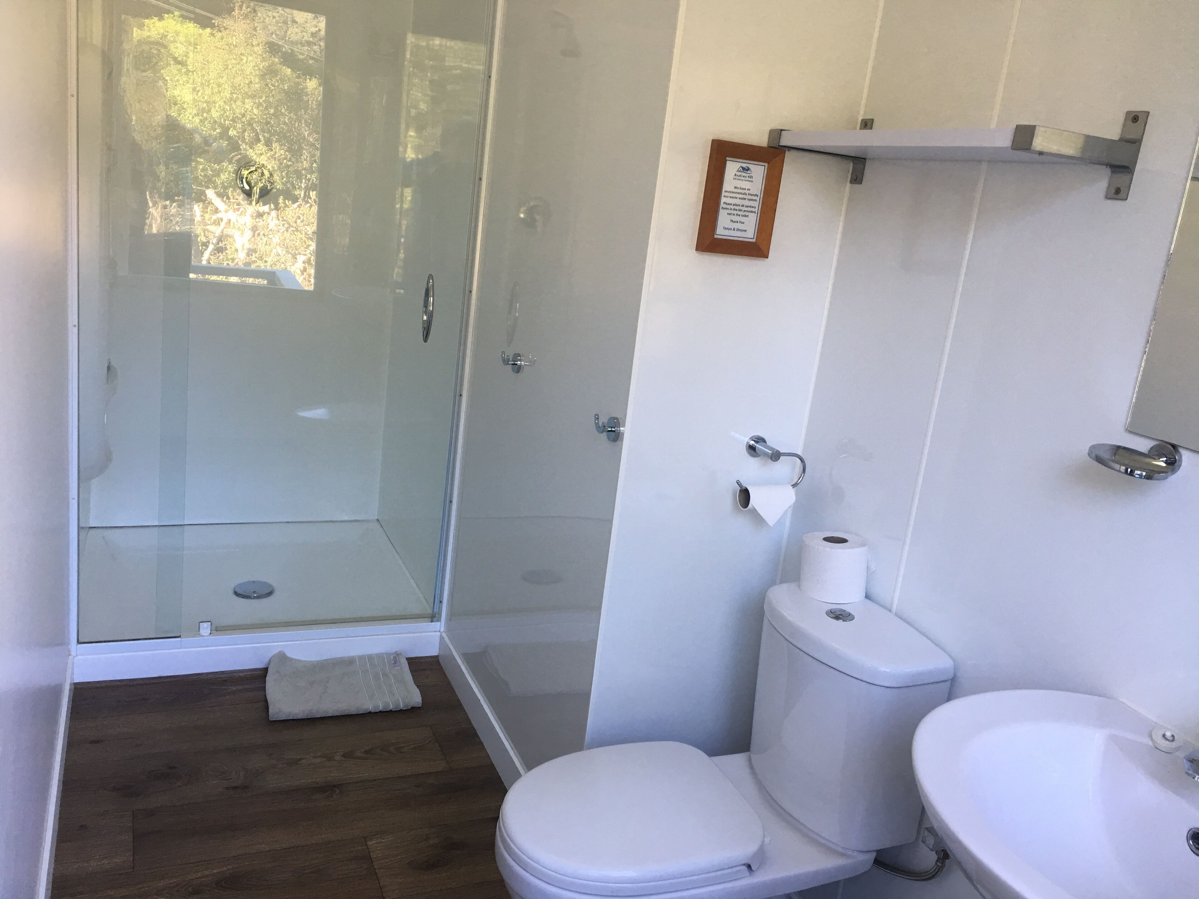 Shower, free toiletries, hair dryer, towels